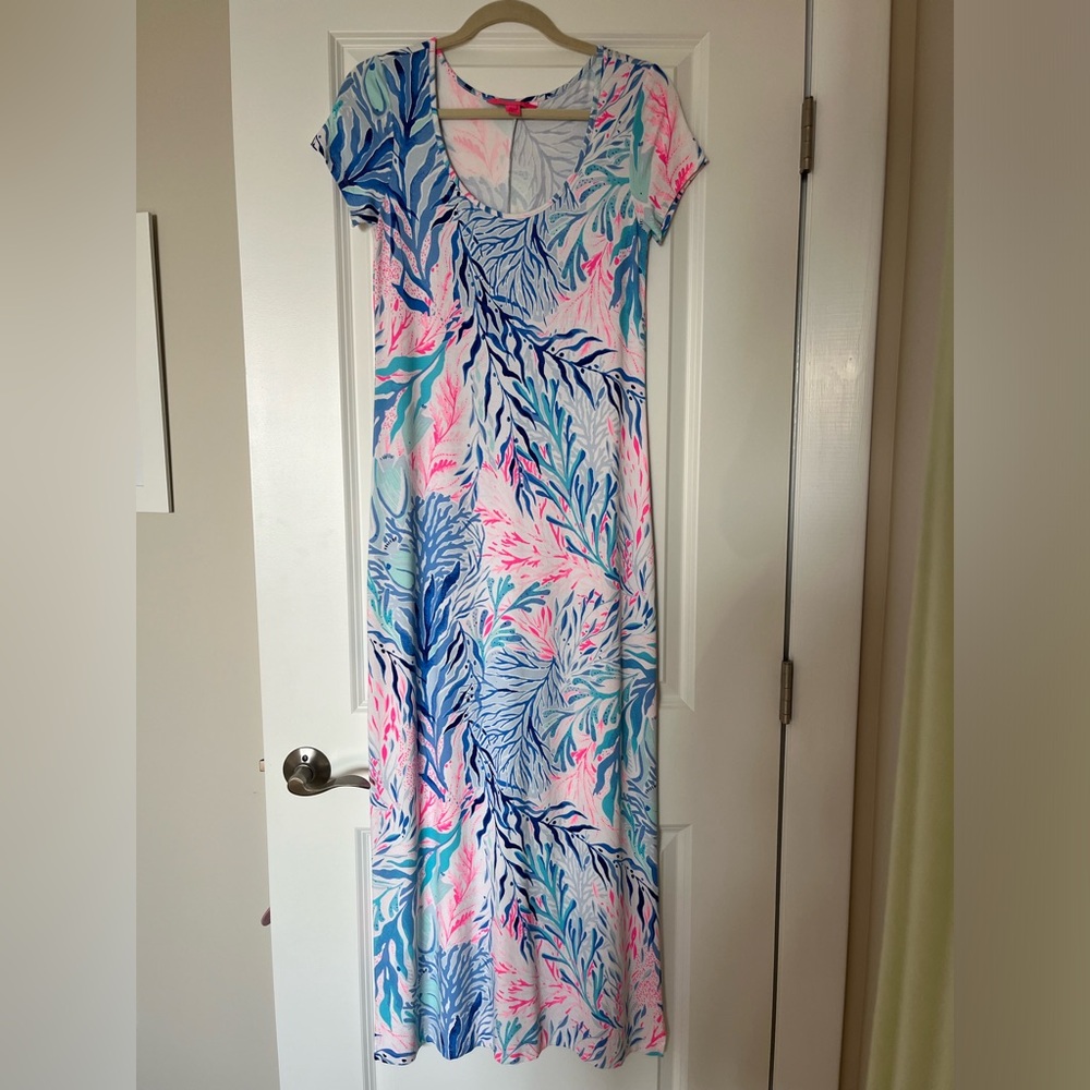 Lilly Pulitzer Maxi Dress. Size small.